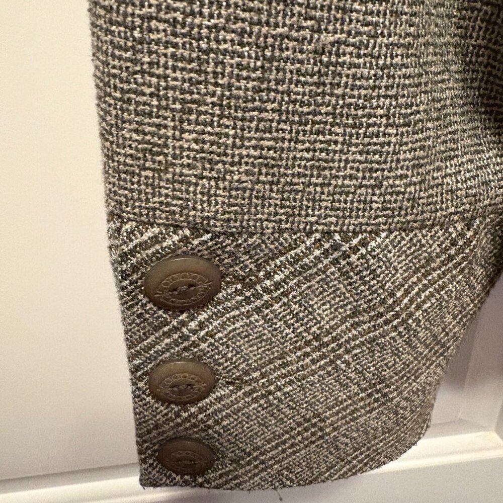 Jacket - Picture 3 of 4